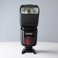 Обзор вспышки Godox V860 Ving
