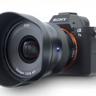 До премьеры телефото объектива Zeiss Batis осталось 10 дней?