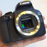 Canon EOS 1400D всё ближе?