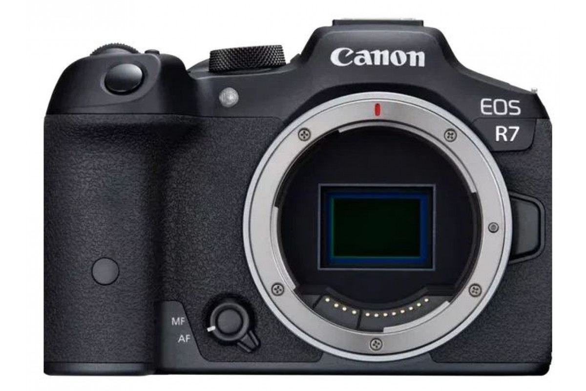 Беззеркальная камера Canon EOS R7 Body черная