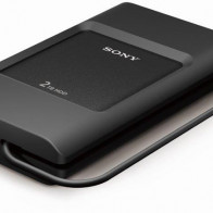 Sony представила два защищенных накопителя на 1 и 2 ТБ