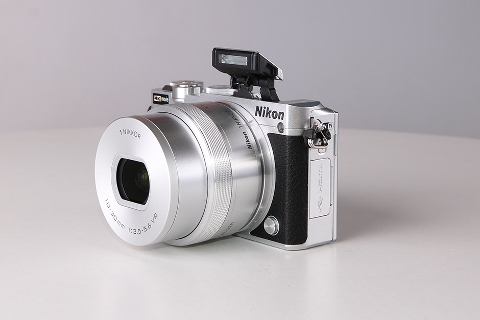 1 5 обзор. Никон 1 j5. Nikon 1 j5 body. Фотоаппарат Nikon 1 j5 Kit. Nikon 1 j5 body Silver.